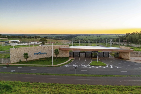 Terreno 300m Umuarama-PR 69